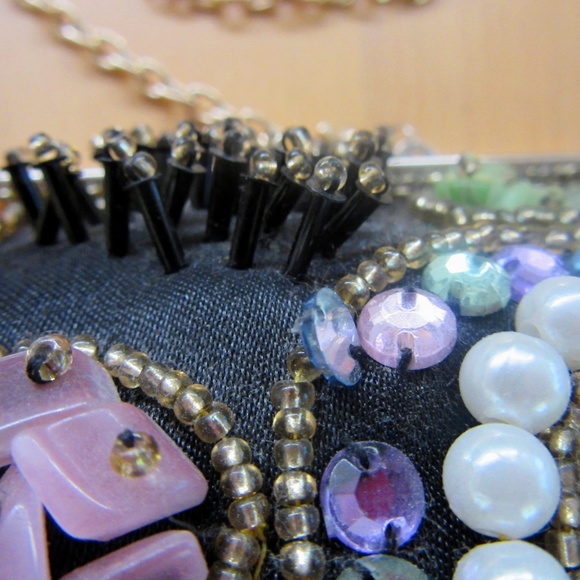 Black satin beaded hearts evening handbag clutch - Picture 7 of 7